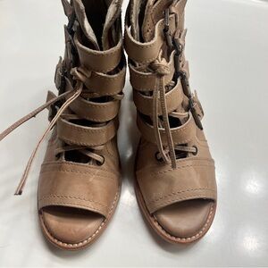 Freebird by Steven Braeden Buckle Sandals Leather Peep Toe Women's Sz 7